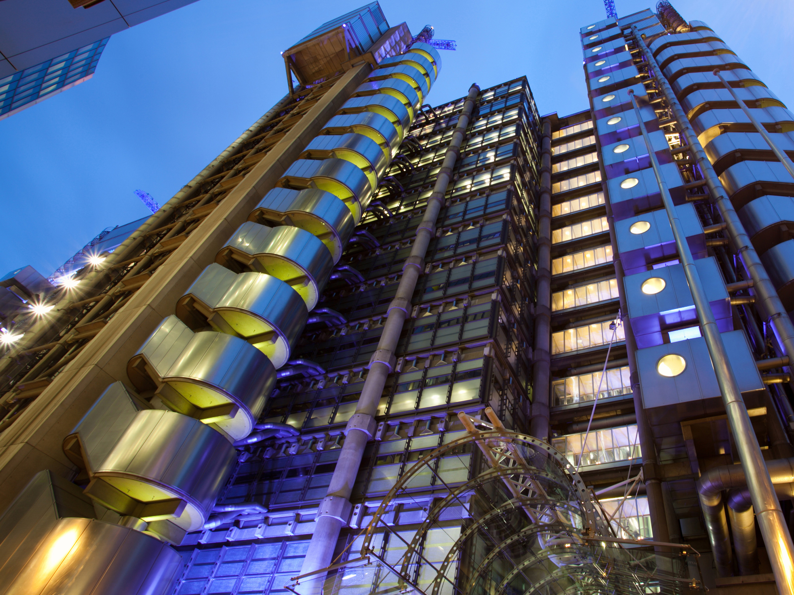 Lloyds-of-London-header-image